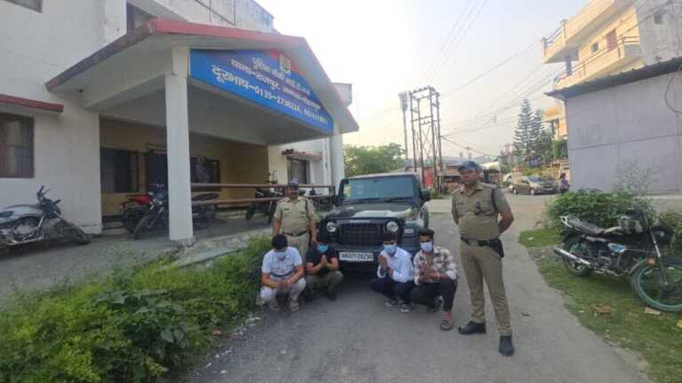 थार पर टशन ले रहे युवकों की दून पुलिस ने निकाली हेकड़ी
