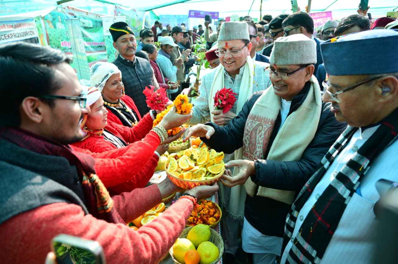 र (चमोली) में किसानों के कल्याण तथा आर्थिक उत्थान को समर्पित राज्य स्तरीय किसान दिवस का आयोजन