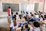 उत्तराखंड के सरकारी स्कूलों में शिक्षा संकट: एक शिक्षक पर कई विषयों का बोझ, गुणवत्ता पर उठे गंभीर सवाल।