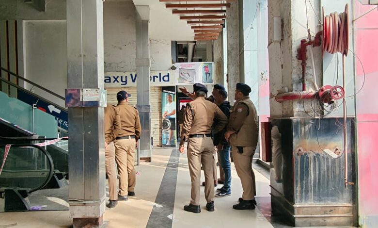 दून में फिर सनसनी: सिल्वर सिटी मॉल में स्टोन क्रशर संचालक की गोली मारकर हत्या