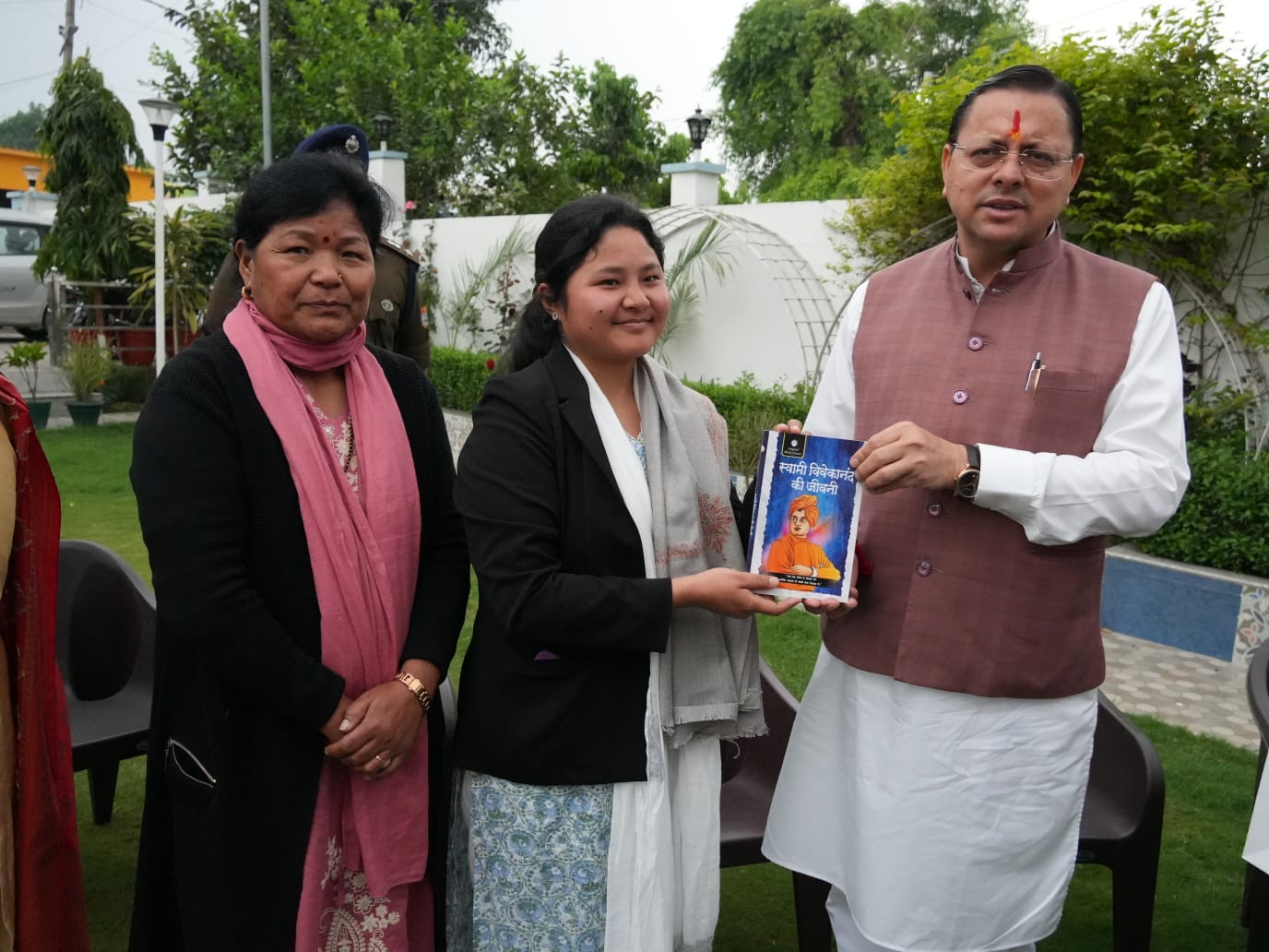 यूपीएससी में रैंक हासिल कर बेटियों ने बढ़ाया प्रदेश का मान – मुख्यमंत्री