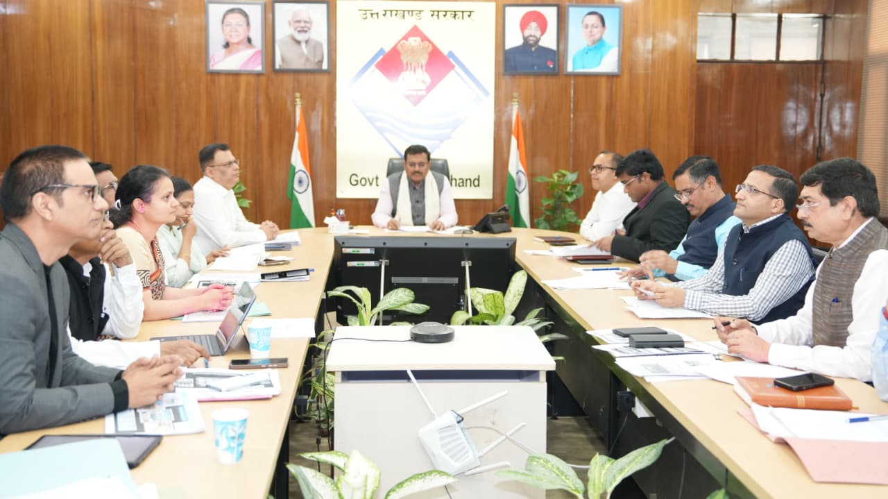 मुख्य सचिव की अध्यक्षता में व्यय-वित्त समिति की बैठक, विभिन्न विकास योजनाओं को स्वीकृति