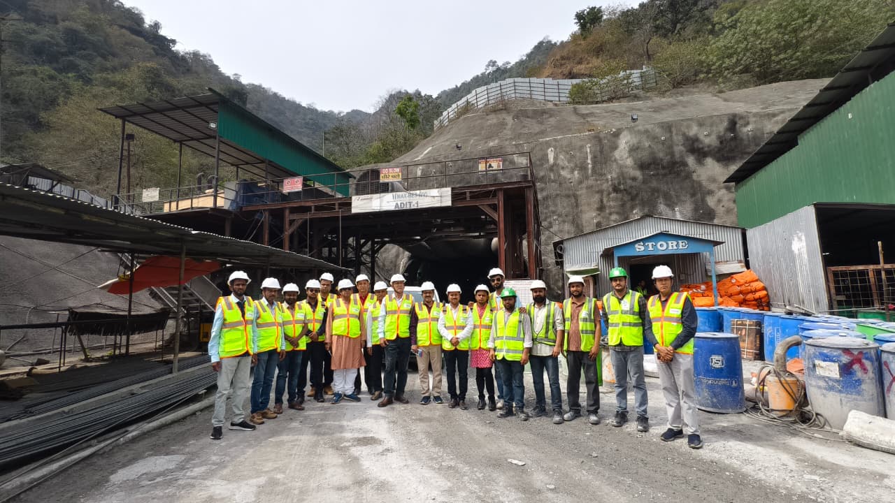 125 किमी लंबी आरवीएनएल रेल लाइन परियोजना का जायजा लेने ऋषिकेश पहुँचा ओडिशा मीडिया प्रतिनिधिमंडल