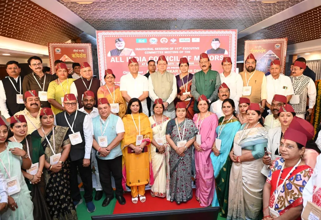 महापौर परिषद की बैठक में पहुंचे सीएम धामी, 3 योजनाओं का किया लोकार्पण-शिलान्यास