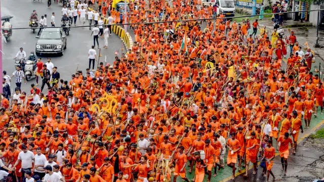 कांवड़ यात्रा की पवित्रता बनाए रखें: संतों ने शिवभक्तों से की अनुशासित और सुरक्षित यात्रा की अपील