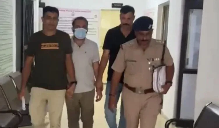 3.20 करोड़ की साइबर ठगी का आरोपी कोलकाता से गिरफ्तार, फर्जी MD बनकर WhatsApp से लगाया चूना