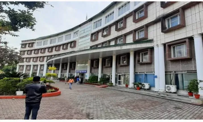 IAS-PCS अधिकारियों के दायित्व बदले, आनंद श्रीवास्तव को कृषि एवं उद्यान की जिम्मेदारी