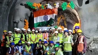 ऋषिकेश-कर्णप्रयाग रेल परियोजना ने रचा नया कीर्तिमान, 10.847 किमी लंबी एस्केप टनल का ब्रेकथ्रू
