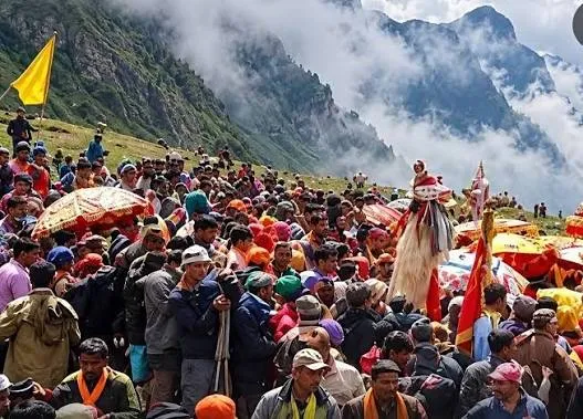 होमकुंड में बड़ी पूजा संपन्न, तीन चौसिंगा खाड़ू कैलाश को रवाना